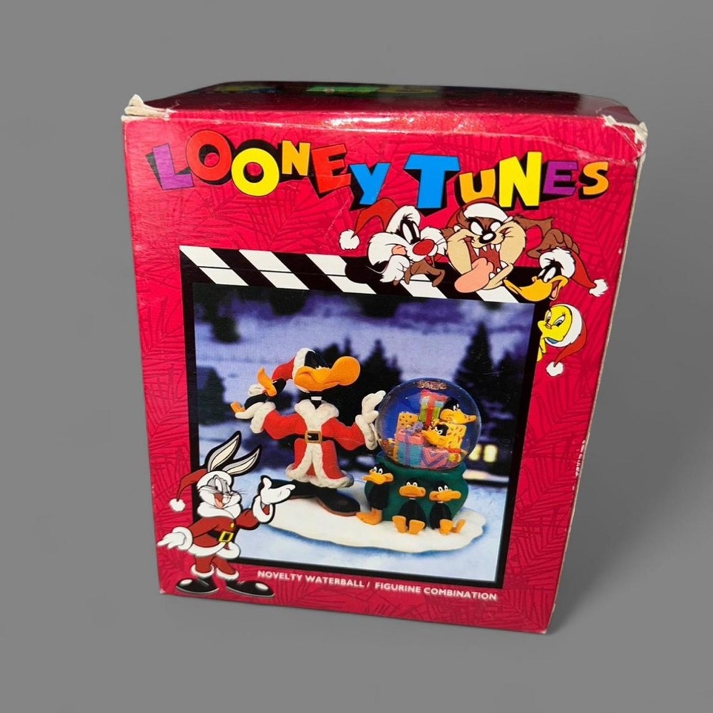 Hallmark Christmas Novelty Waterball Ornament - Looney Tunes